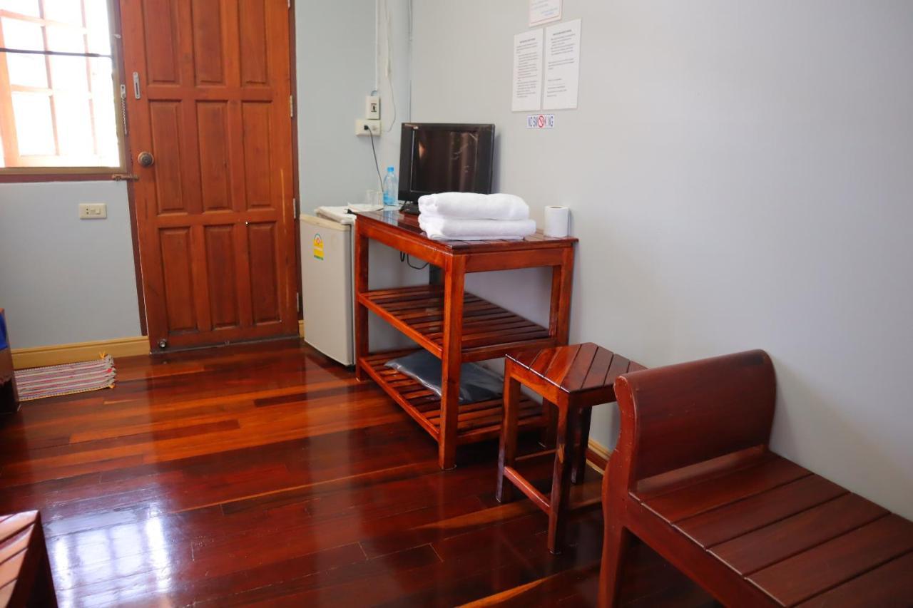 Ban Sulada Guest House Laem Ngop Zewnętrze zdjęcie