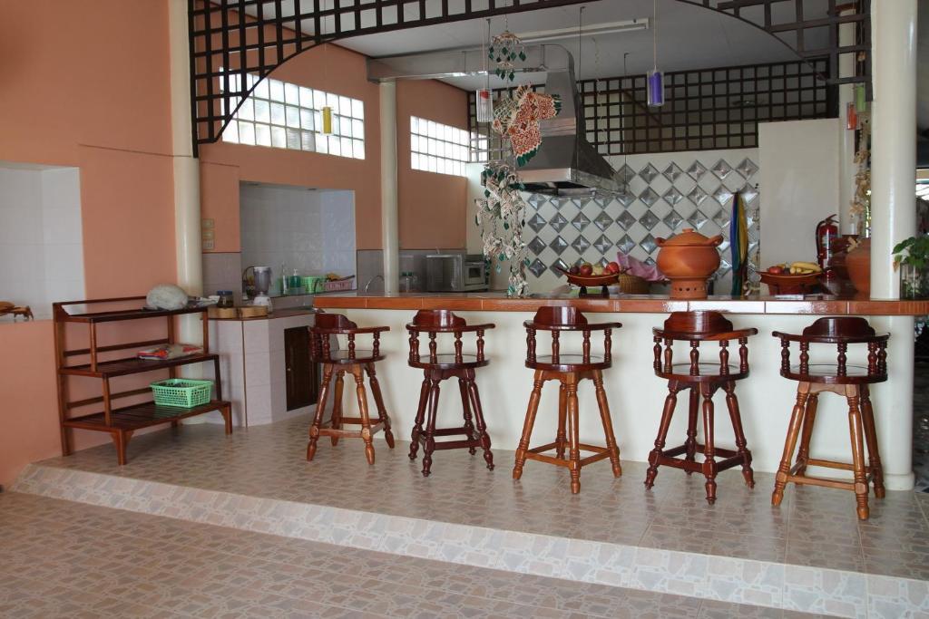 Ban Sulada Guest House Laem Ngop Zewnętrze zdjęcie