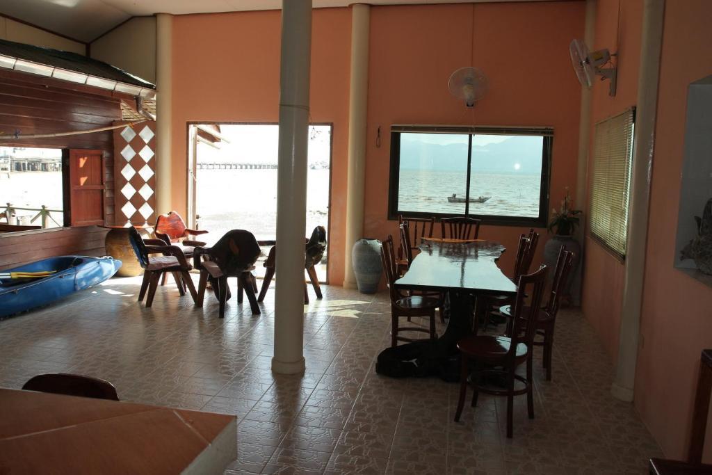 Ban Sulada Guest House Laem Ngop Zewnętrze zdjęcie